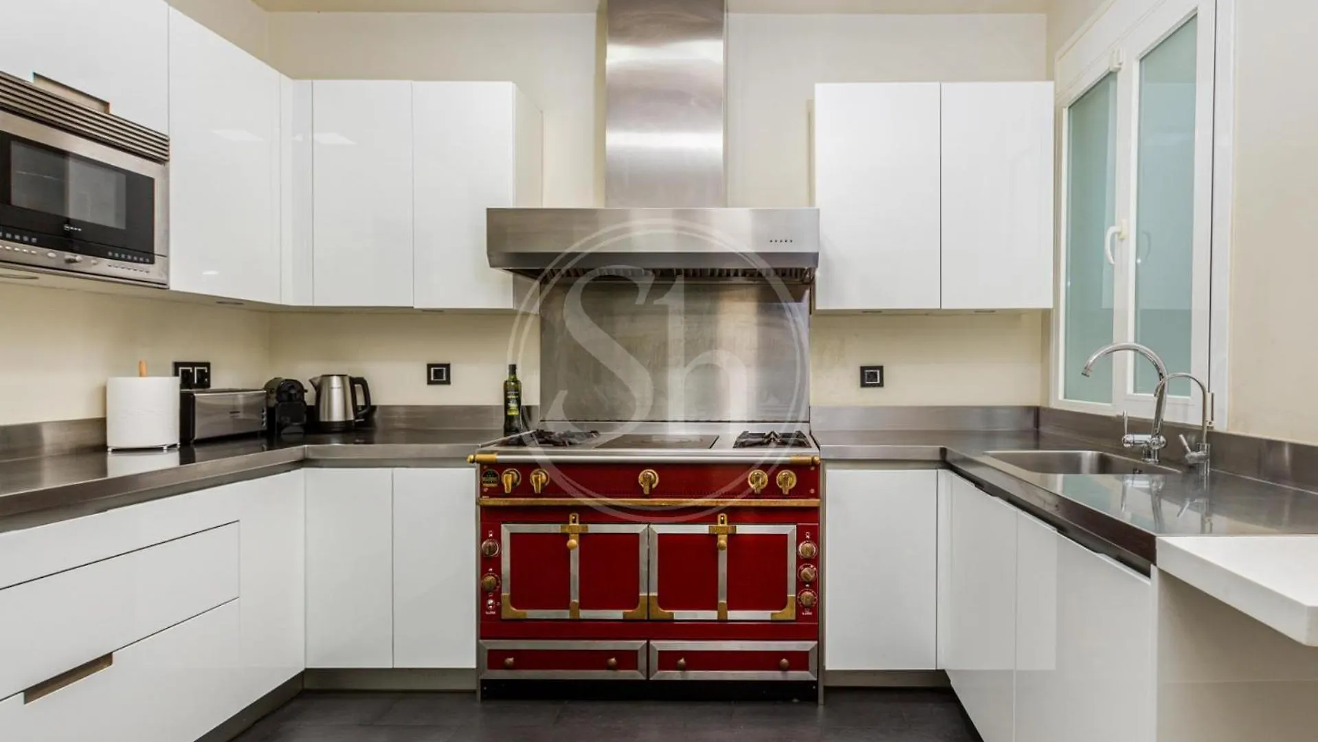 Espacioso Apartamento Cerca De Diagonal Barcelona Apartment