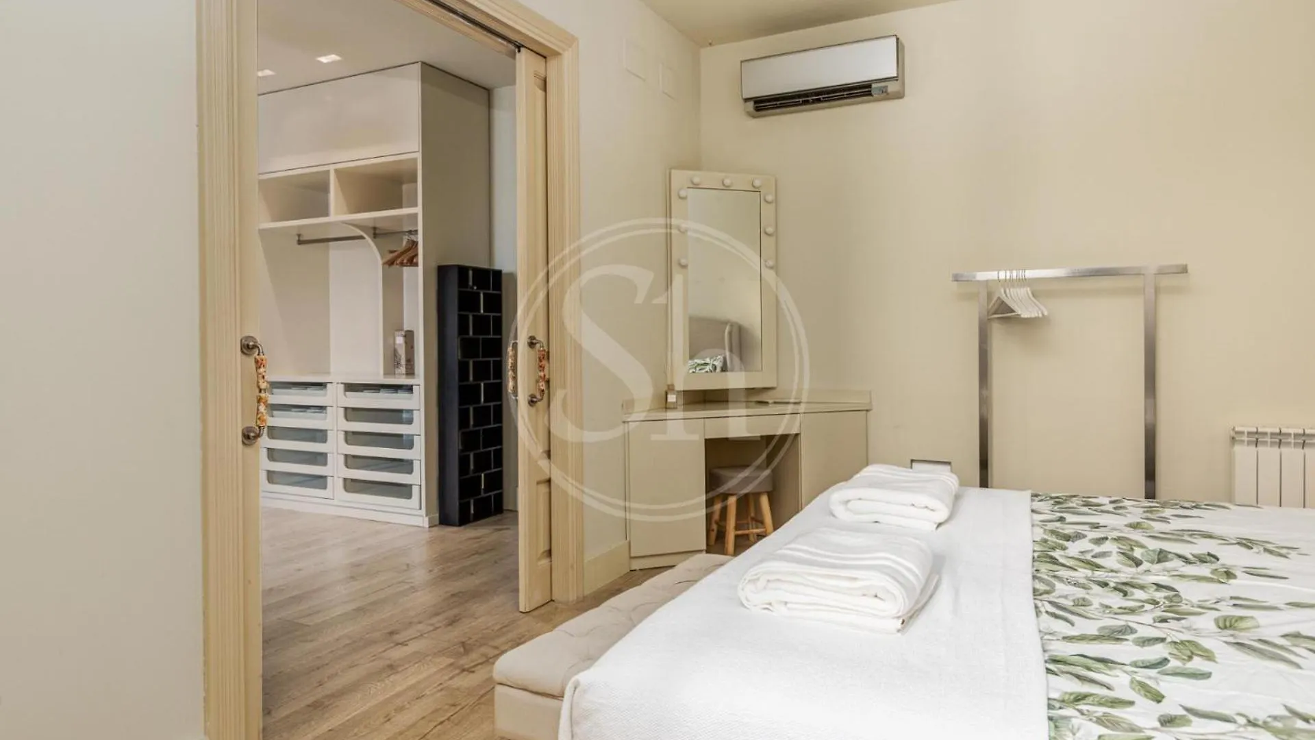 Espacioso Apartamento Cerca De Diagonal Barcelona